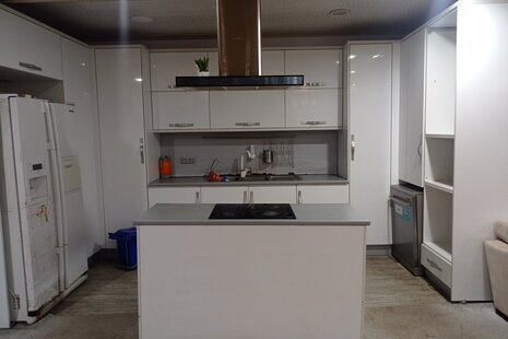 سوئیت106در مجتمع تفریحی باغ طالبی آبادان