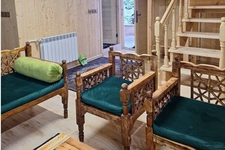 کلبه سوئیسی مبله دوخواب سبز در پل سفید