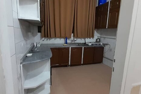 سوئیت 35 متری کرمی در خیابان امام خمینی