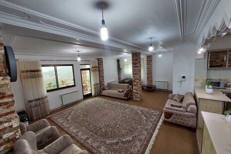 واحد درطبقه اول در تنکابن