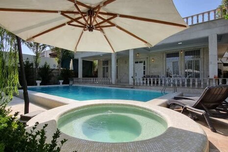 ویلا استخردار دو خواب در چهارباغ