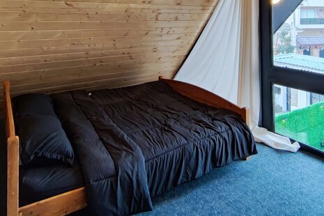 کلبه دوبلکس سوئیسی دوخواب لوکس سیاه در رامسر