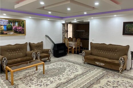 واحد(1) دوخواب در طبقه اول ویلا در چالوس
