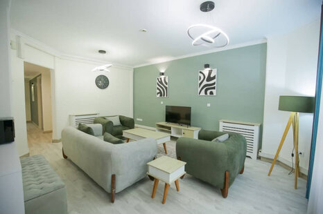 آپارتمان مبله دوخواب دل آرای 2 در خیابان میرزای شیرازی