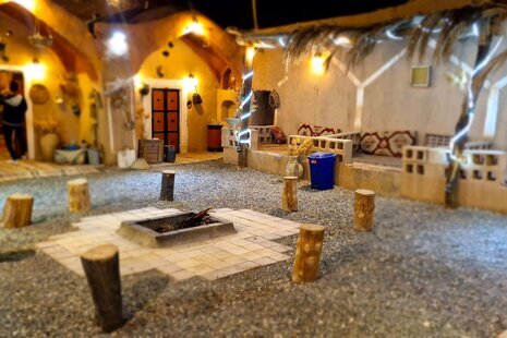 اتاق 30 متری در بوم گردی نائین