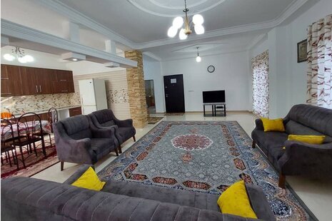 واحد آنتیک 1 در طبقه همکف ویلا چالوس