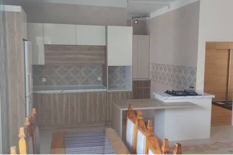 ویلا دوبلکس استخردار آرین در چهارباغ