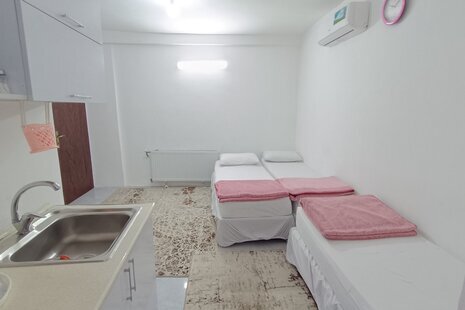 واحد 203 در هتل آپارتمان مشهد