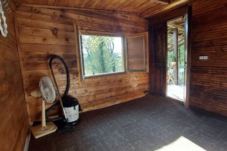 کلبه جنگلی تکخواب افرا در سوادکوه