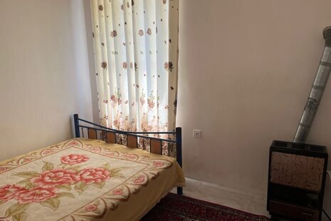 واحد تکخواب ساحلی در طبقه همکف ویلای شیرود