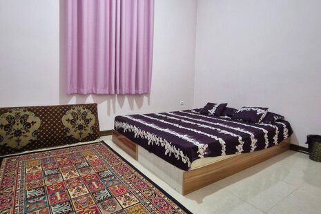 ویلااستخردار دوخواب چهار فصل در چهارباغ