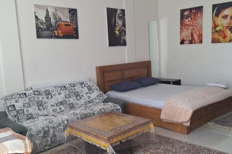 سوئیت گل زنبق 3 در گرمدره