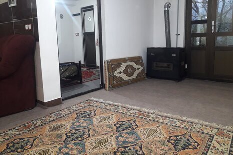 واحد تکخواب مبله در طبقه همکف ویلا زیر آب