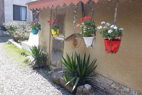 واحد سه خواب در طبقه همکف ویلا در رحیم آباد