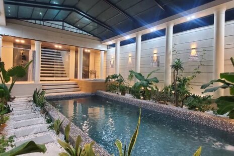 عمارت مبله چهارطبقه 5 خواب استخردار آوان در کردان