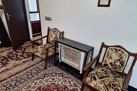 واحد تکخواب در طبقه اول ویلای بابل