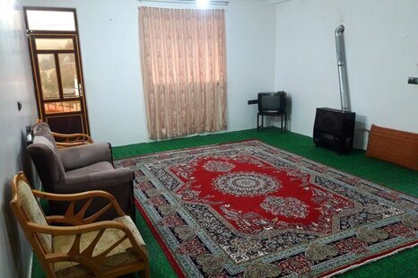 واحد مبله تکخواب در طبقه اول ویلای سوادکوه