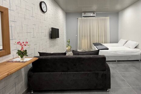 واحد 102 در هتل بندرآفتاب