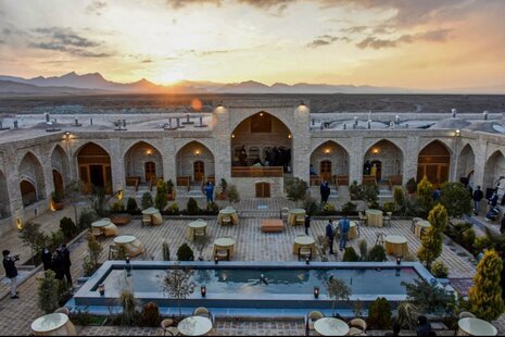 واحد مبله شاه نشین 2 در اقامتگاه بوم گردی در دلیجان