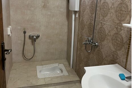 واحد مبله دوخواب در طبقه همکف ویلا در تنکابن