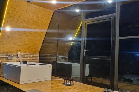 کلبه سوئیسی مبله دوخواب اشکان 3 در رامسر