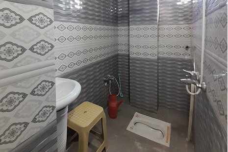 واحد مبله تکخواب در طبقه اول ویلا تالش