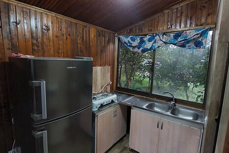 کلبه سوئیت چوبی نزدیک به ساحل در رامسر