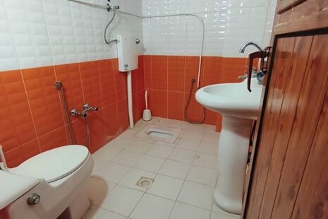 واحد تکخواب 3 نفره فرنگی دار نگین در هتل آپارتمان سرعین