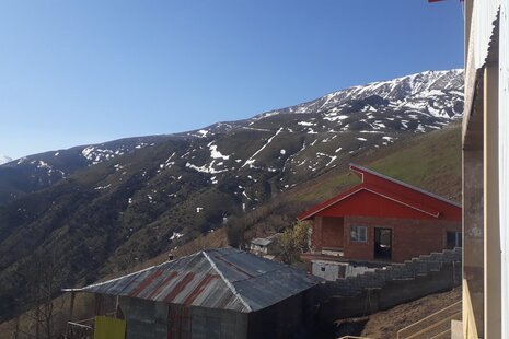 واحد در طبقه اول ابرها در آمل