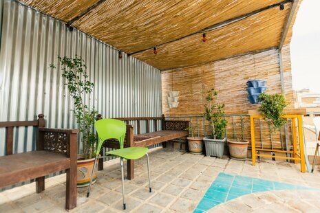 اتاق 8 نفره خوابگاهی بانوان در هاستل اصفهان