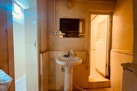 اتاق دیریا در هاستل هرمز