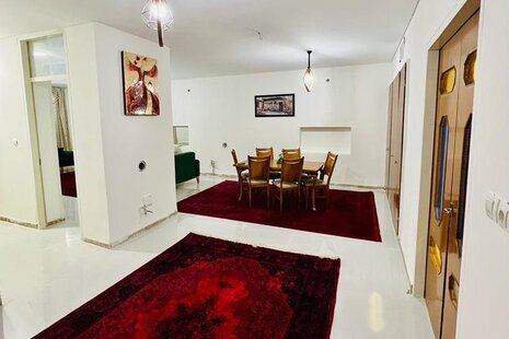 آپارتمان مبله دوخواب طبقه همکف در شیراز