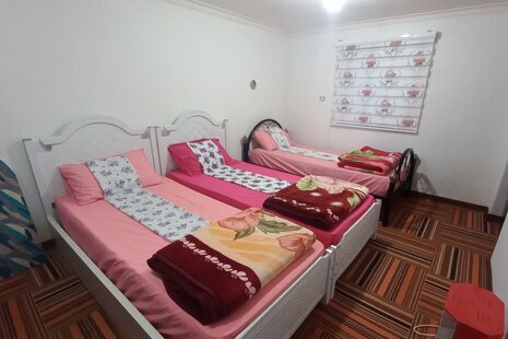 واحد مبله تکخواب خان رمکی در طبقه همکف ویلای جواهرده