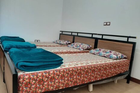 آپارتمان دو خواب مدرس طبقه دوم 3 در همدان