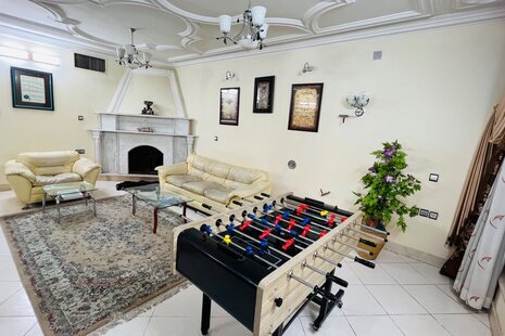 ویلا چهار خواب مبله نفس در شهر صدرا