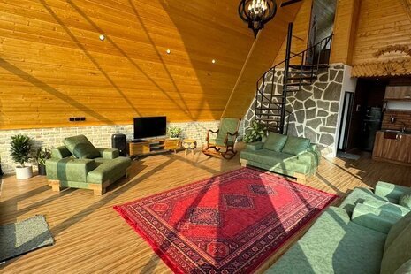 کلبه سوئیسی استخردار دوخواب آرتام 2 در رامسر