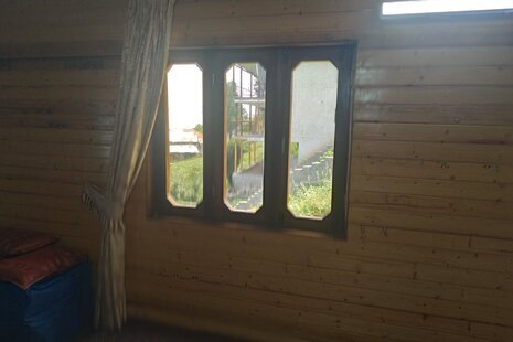 واحد در طبقه دوم ویلا امل