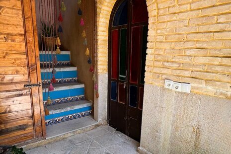 اتاق دبل گلفام در بومگردی شیراز