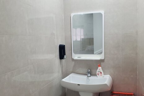 سوئیت 18 متری در پارسیان