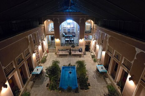 اتاق (10) در اقامتگاه بومگردی یزد
