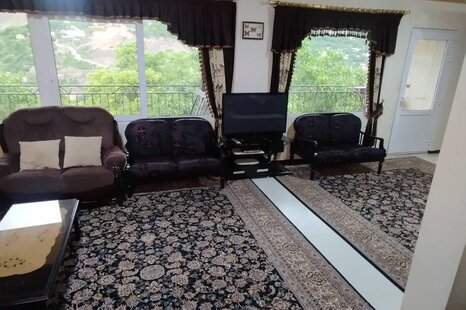 واحد استخردار مبله دوخواب در طبقه دوم ویلا در لاریجان