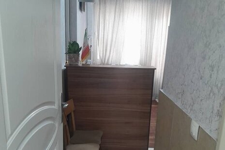 اتاق 102 سه تخت در مسافرخانه میدان خراسان