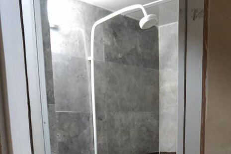 اتاق 302 دو تخت در مسافرخانه قم