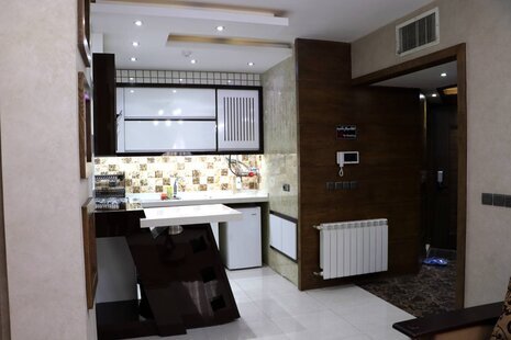 واحد 102 تکخواب لاولی روم (با صبحانه) در هتل آپارتمان اصفهان