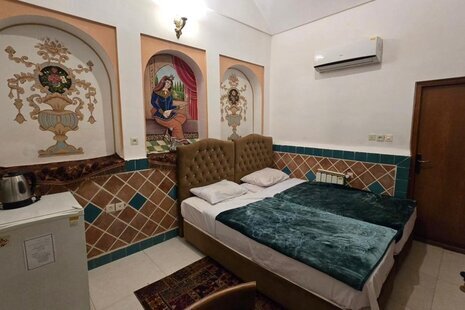 اتاق(7) در اقامتگاه بومگردی یزد