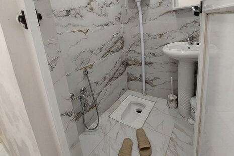 واحد مبله تک خواب برادران در طبقه اول ویلا فومن