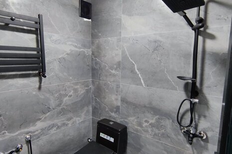 کلبه دوبلکس سوئیسی دوخواب لوکس سیاه در رامسر