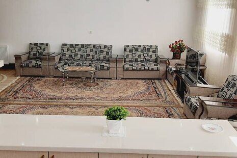 آپارتمان مبله دو خواب طبقه اول در یزد