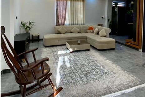 ویلا دوبلکس مبله دو خواب ساحلی سفید در بندر انزلی