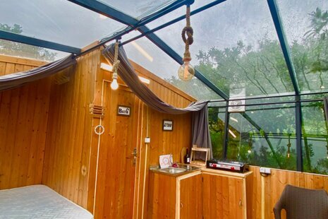 کلبه سقف شیشه ای مبله در سوادکوه